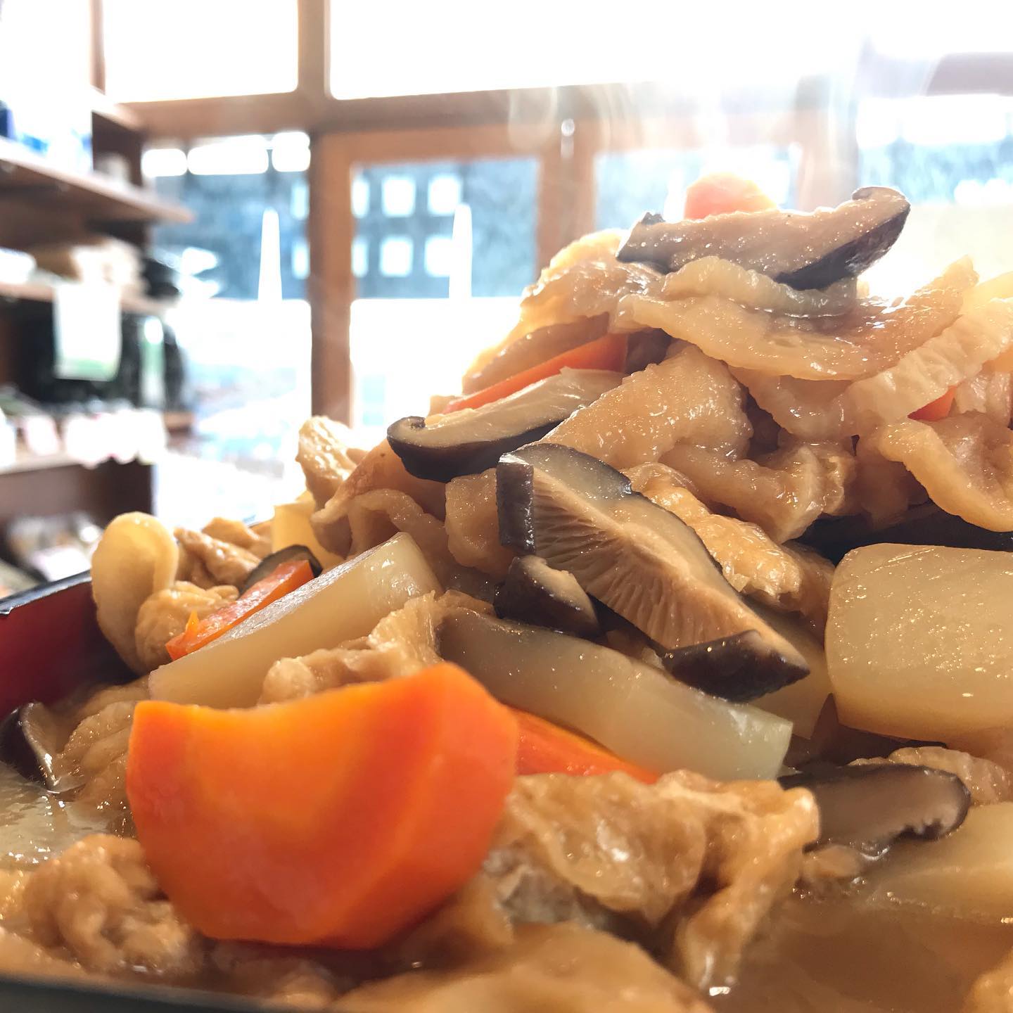 ゆで干し大根の煮物

山形県産の大根を茹でて乾物に
ふわふわで美味しい〜