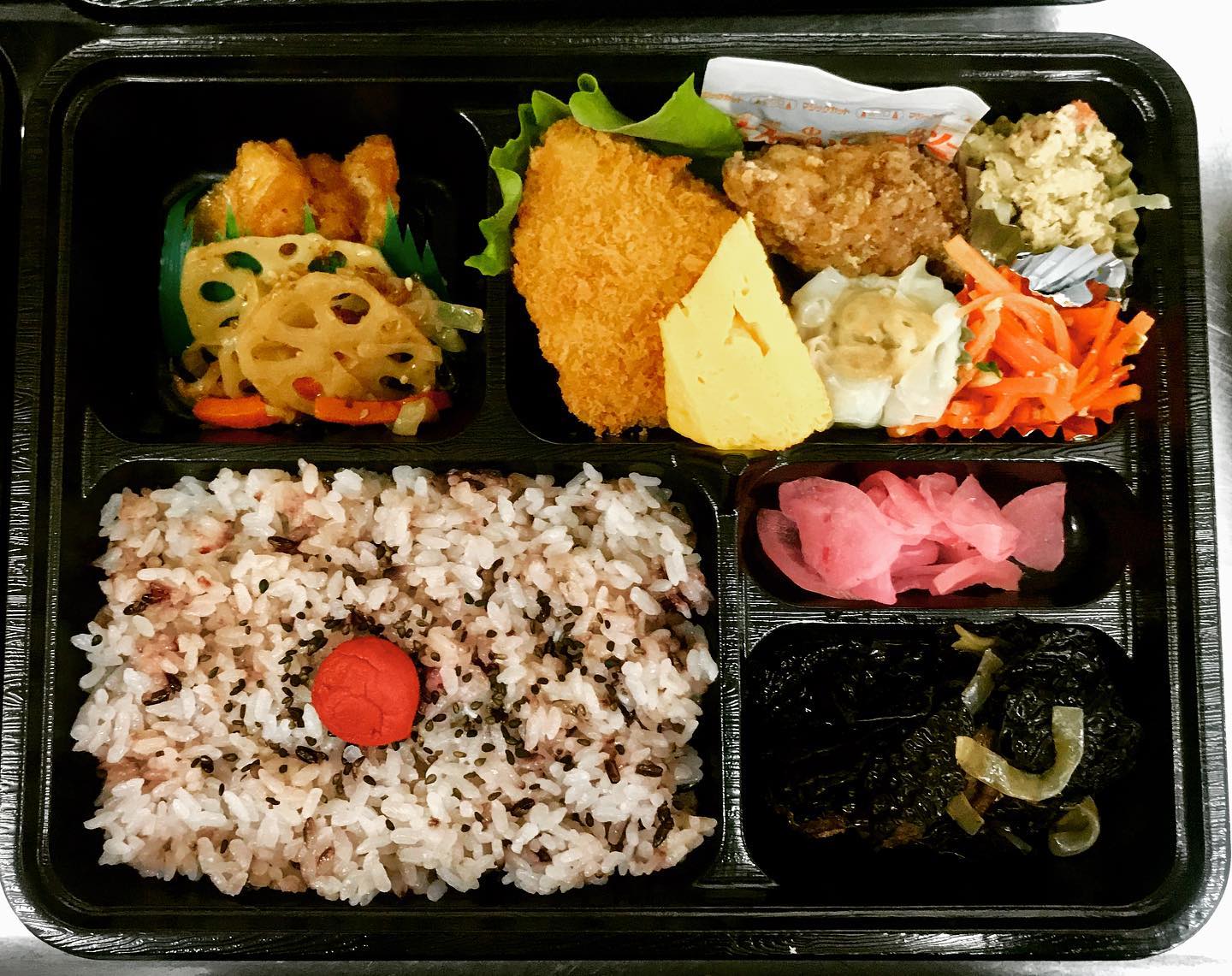 今日も美味しく

ヤマキチのお弁当
テイクアウトありがとうございます

食は力なり
ヤマキチのお惣菜で元気モリモリと！