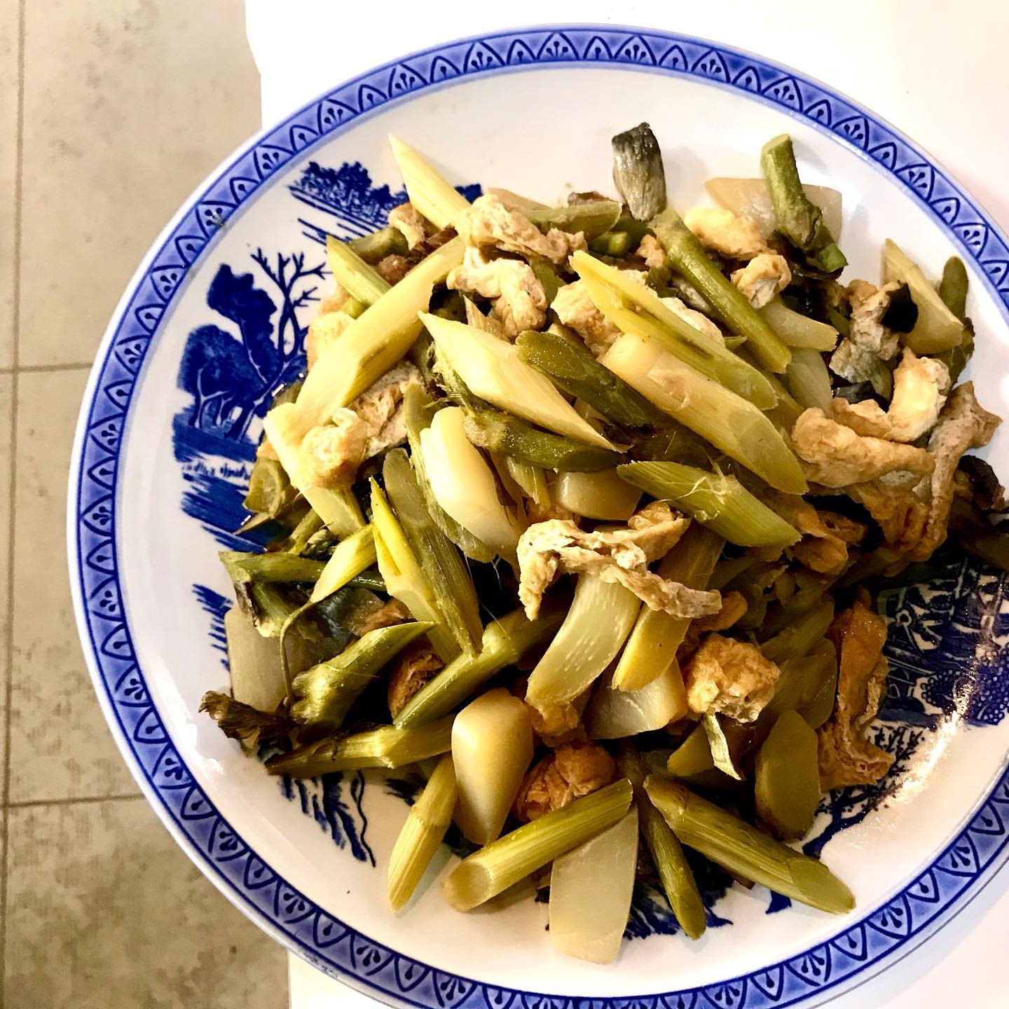 うどの煮物

旬のものを食べて
身体の中から活力を