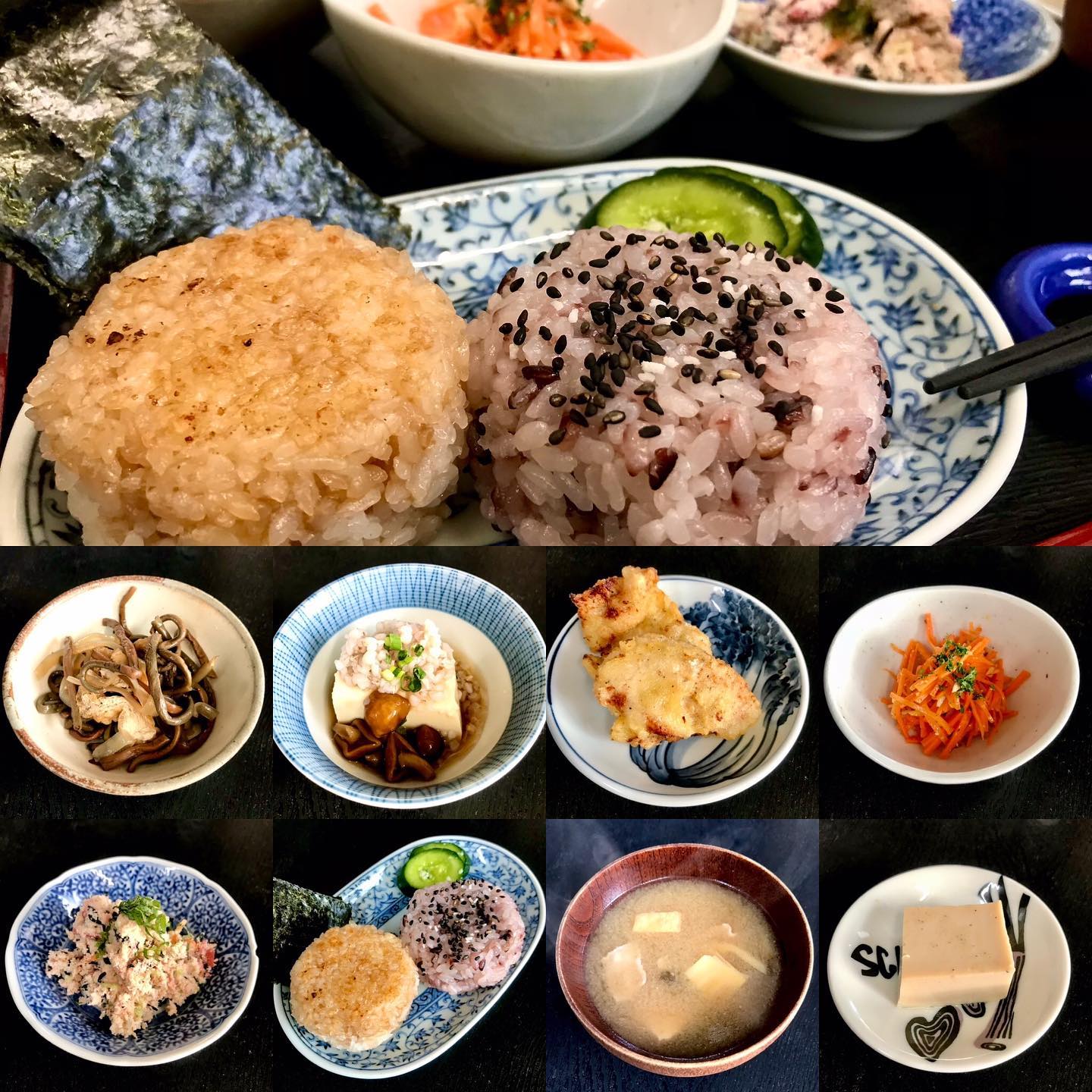 6月季節のランチ
ヤマキチ膳
・ぜんまい煮
・鮭川村くまちゃんなめことむき蕎麦がけざる豆腐
・塩麹のとり天(胸肉)
・塩麹にんじんサラダ
・おから梅肉和え
・焼きおにぎり
・古代米おにぎり
・舞米豚と山菜の味噌汁
・ほうじ茶ラテ寒天(やまべ牛乳)